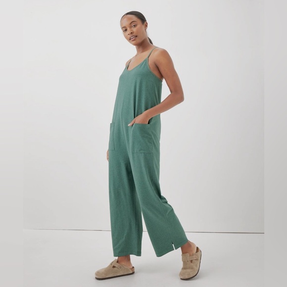 NWT Pact Organic Cotton Blend Cool Stretch Lounge Jumpsuit W Built In Shelf Bra - Picture 3 of 5